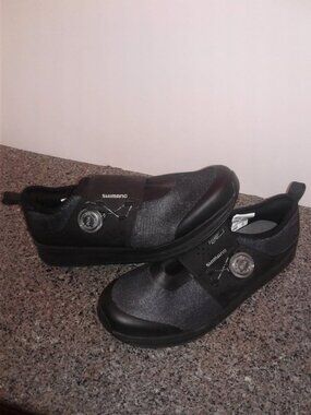 Shimano Women’s Cycling Shoes SH-IC300 – Size 8.5 – $100